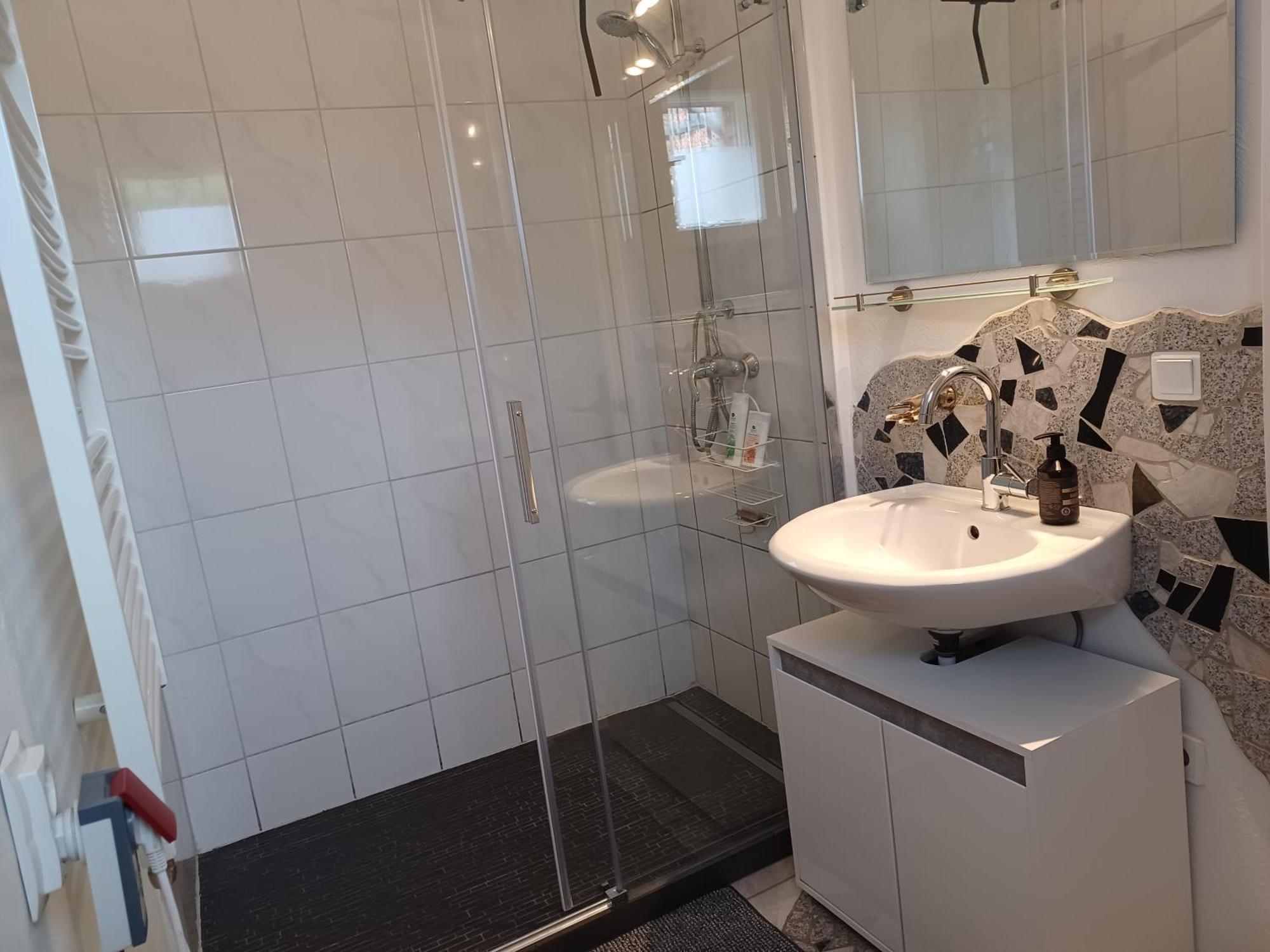 Ehemalige Bibliothek Apartment Fuer 2 Mit Kueche Kamin Netflix Parken Und Hofladen Steinhofel Eksteriør billede
