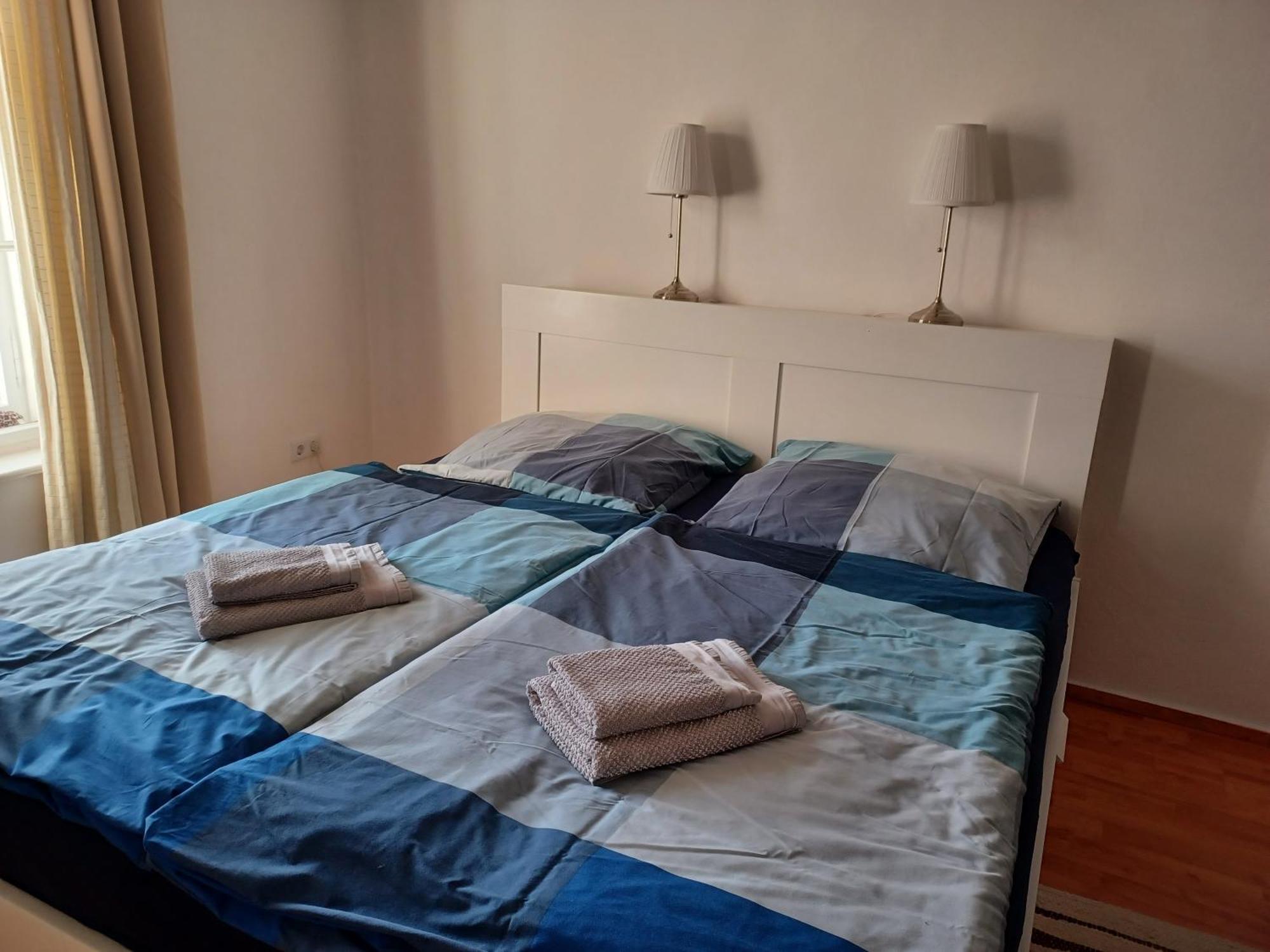 Ehemalige Bibliothek Apartment Fuer 2 Mit Kueche Kamin Netflix Parken Und Hofladen Steinhofel Eksteriør billede